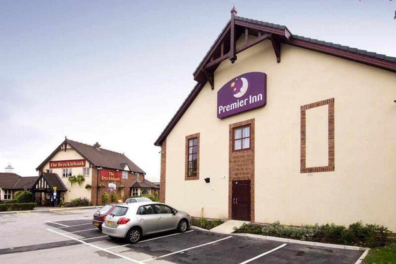 Premier Inn Crewe Central Ngoại thất bức ảnh